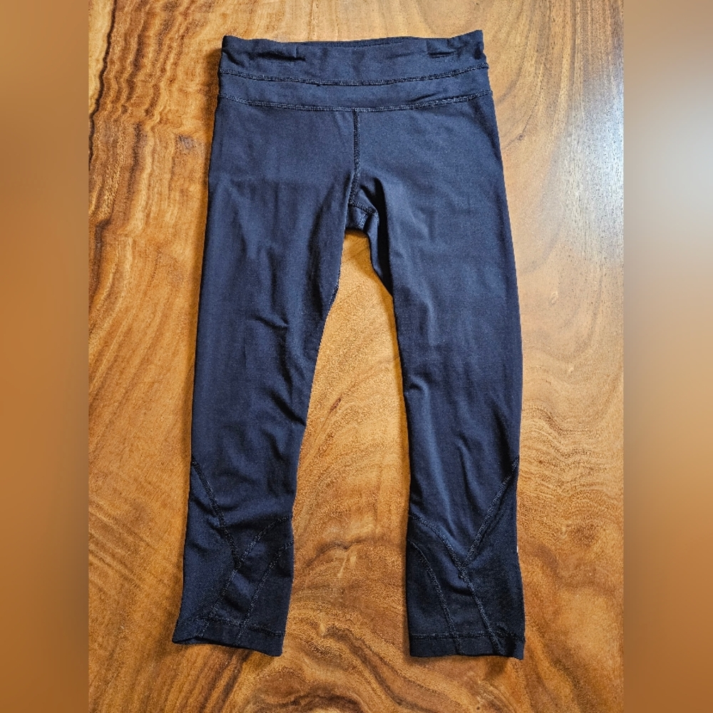 Lululemon Black Crop Leggings Size 4